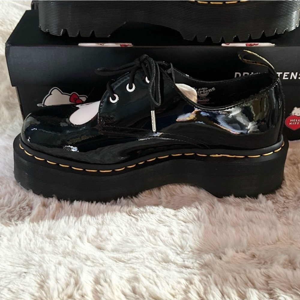 🔥❤️😻Dr. Martens 1461 QUAD HK Hello Kitty Patent Lamper+Hydro Leather😻❤️🔥 - Picture 7 of 16
